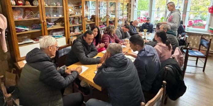 Учители по физическо възпитание и спорт в Сливен по време на тегленето на жребия за Ученическите игри 2026/2027