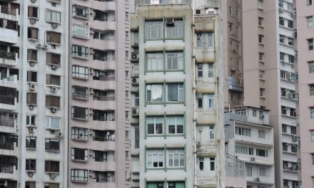 The Advantages and Disadvantages of Apartment Blocks [IELTS Writing Task 2 Sample Answer]