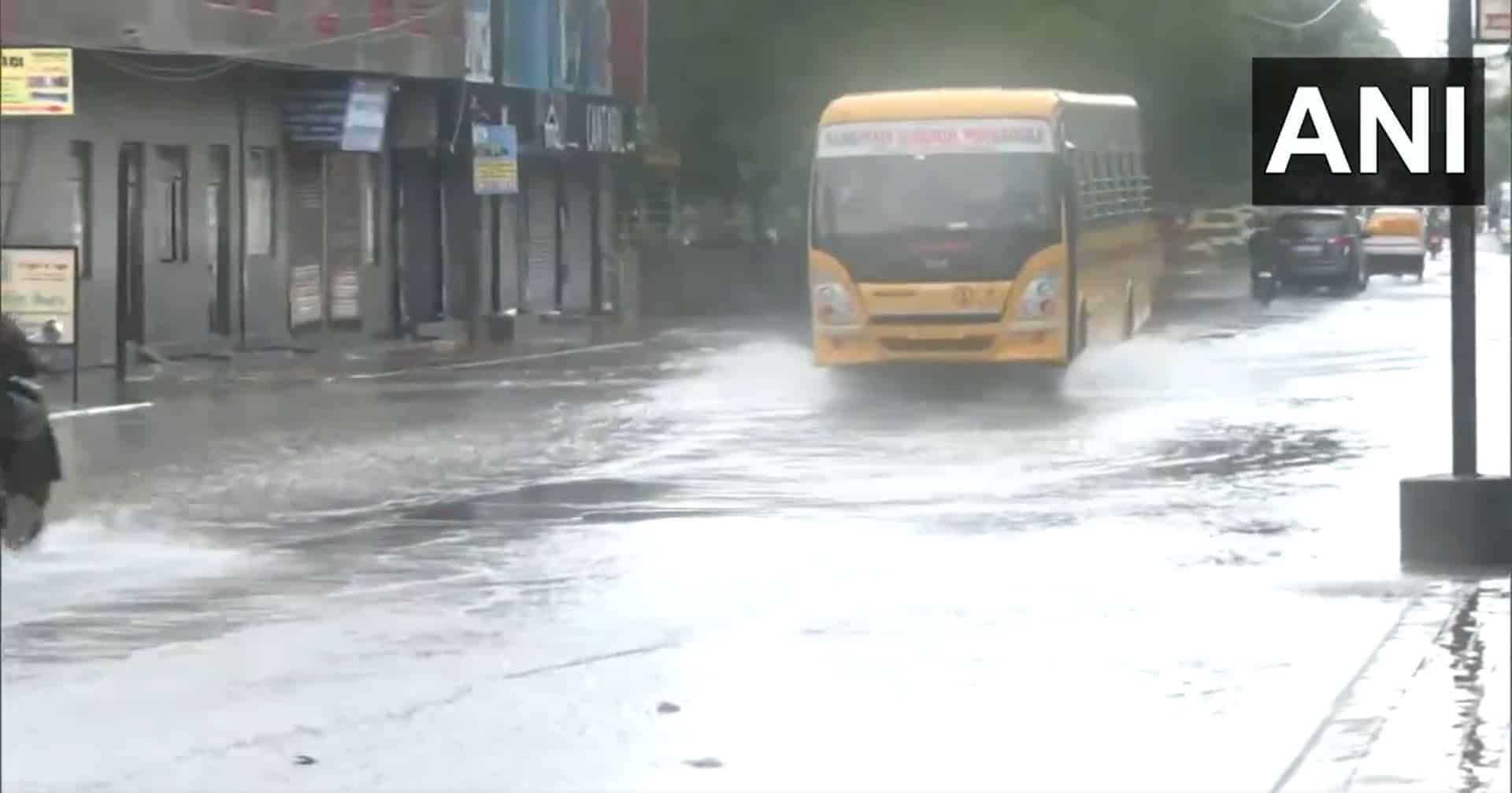 Gujarat: Heavy rainfall in Porbandar, Junagadh, Devbhumi Dwarka cause ...