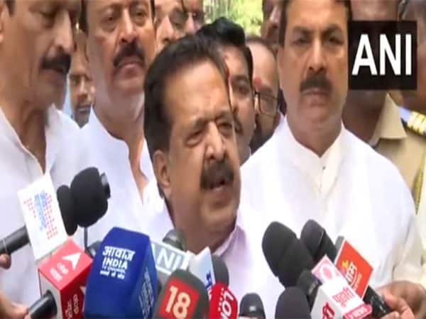 Maha Vikas Aghadi Ki Tabiyat Theek Hai Congress Ramesh Chennithala Shuts Down Rumors Of Rift 2546