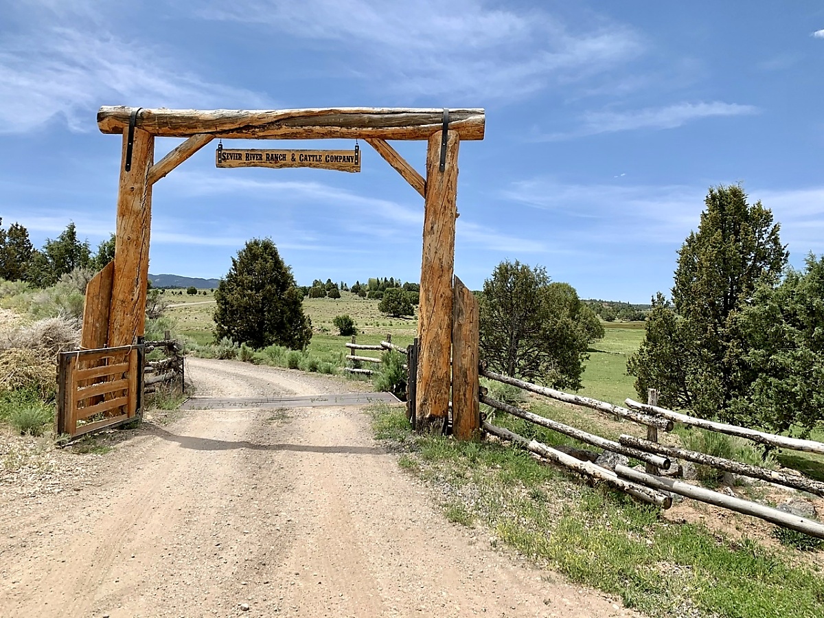 A Weekend at Utah's Sevier River Ranch & Cattle Company