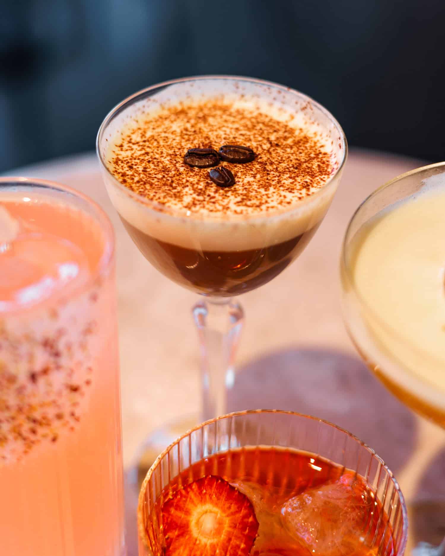 Forfriskende drikkevarer og signaturcocktails
