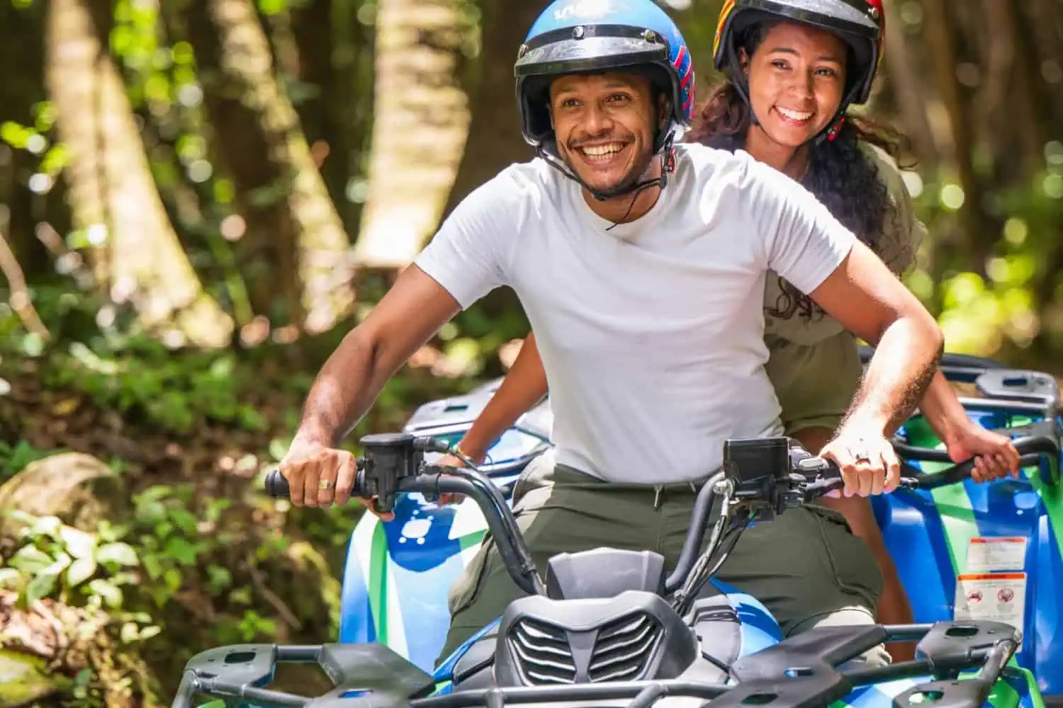 Couple experiencing quad together, Vallé Adventure Activity