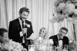 Read more about the article Navigating Sensitive Topics in Wedding Speeches