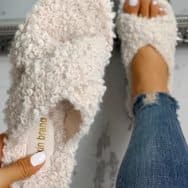 Solid Fluffy Crisscross Design Flat Sandals