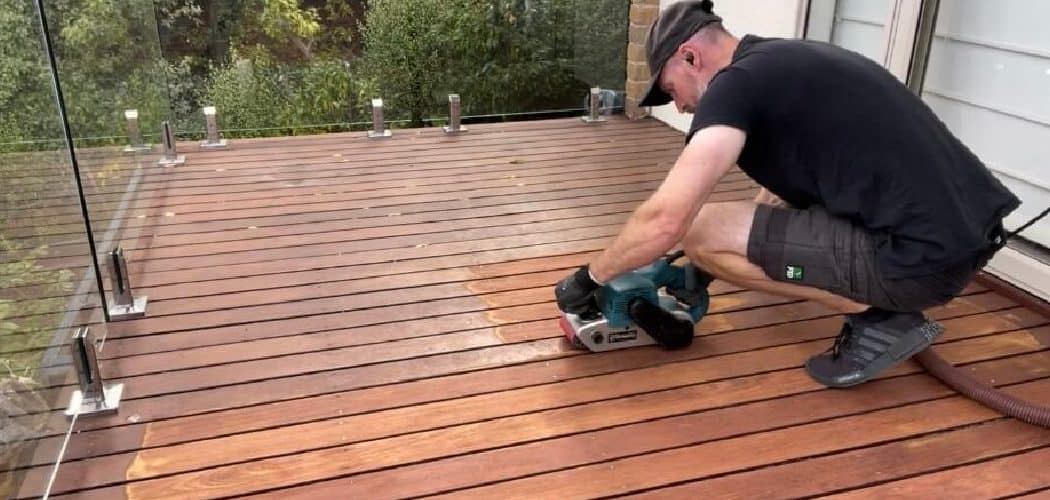How to Wet Sand Clear Coat Wood