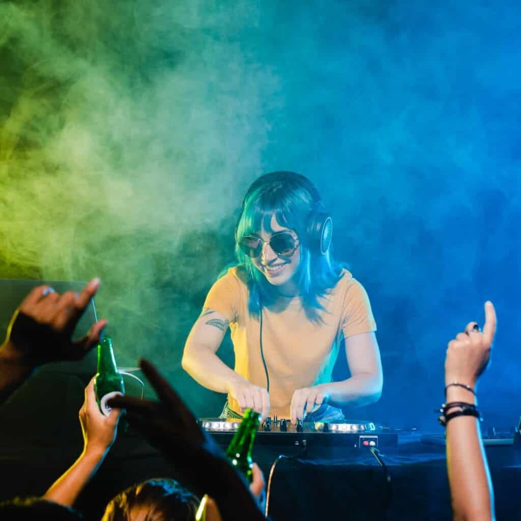 Dj Girl