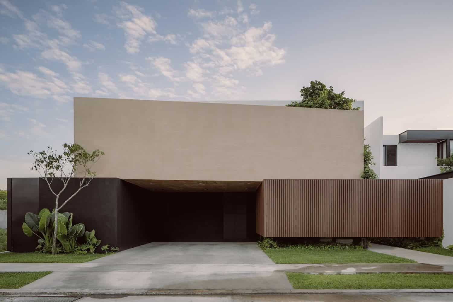 Relo House by Arkham Projects in Merida, Mexico
