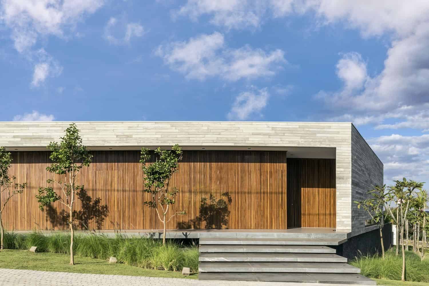 US House by Bittar Arquitetura in Goias, Brazil