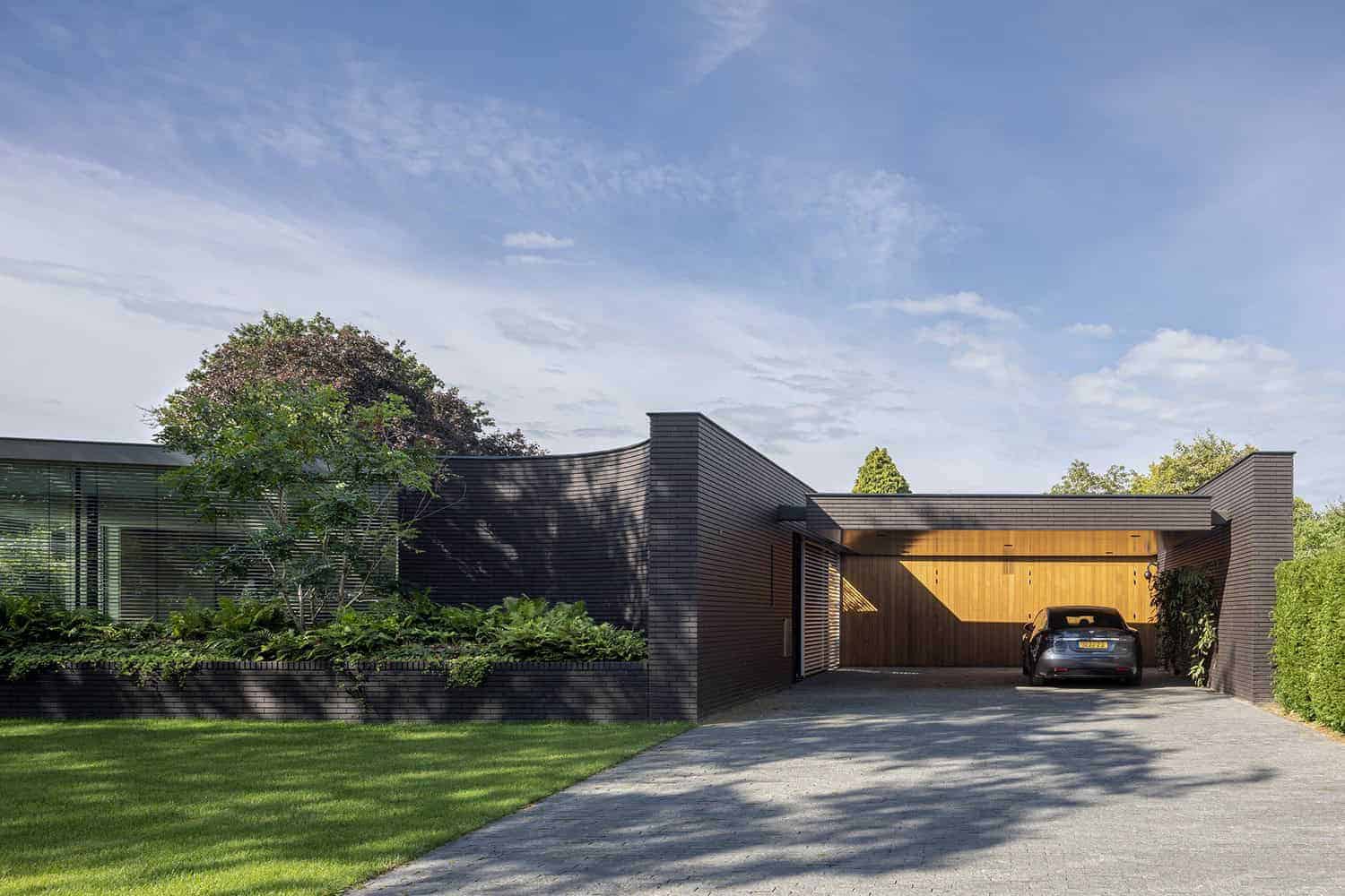 Outside In House by Bedaux de Brouwer Architects + i29 in The Netherlands