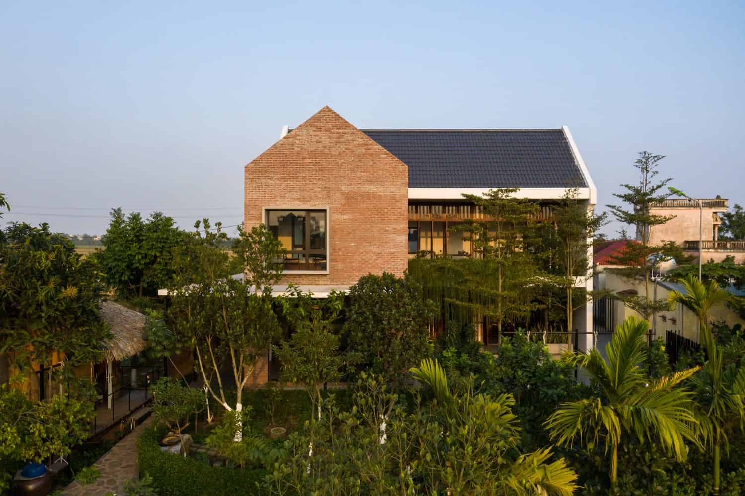 Thai Binh House by Chu Ngoc Anh Architects in Dong Hoang, Vietnam