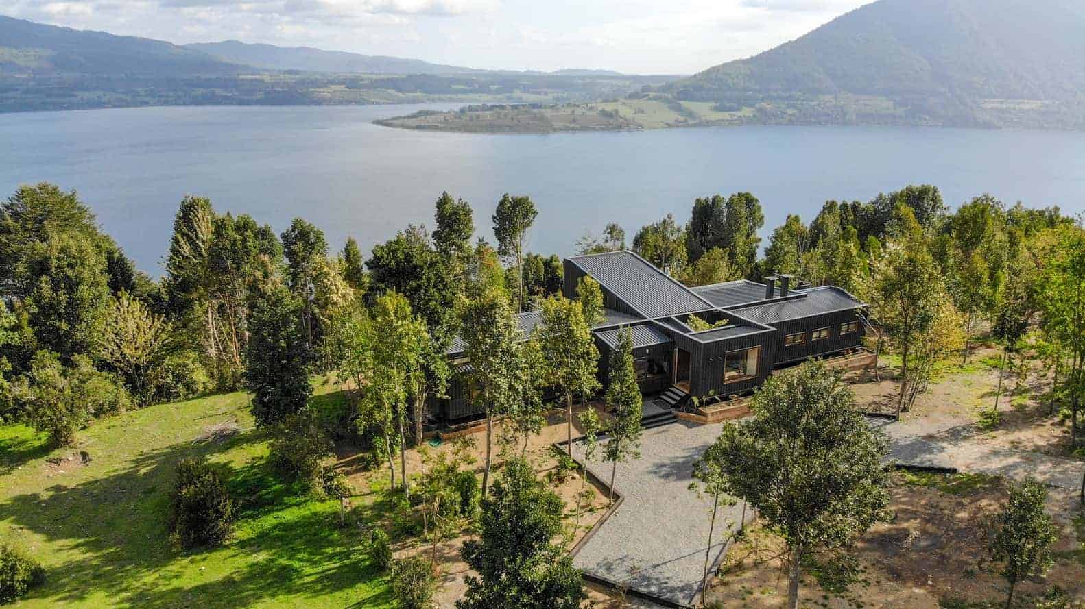 Domo Riñihue House by Domo Habitare + Piffardi Aravena Arquitectos in Chile