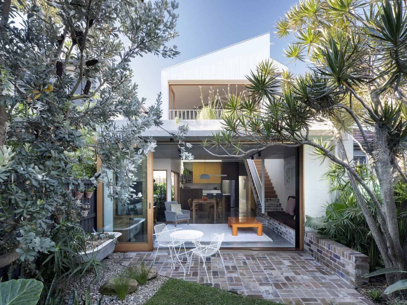 Fondue House by Castlepeake Architects in Marrickville, Australia