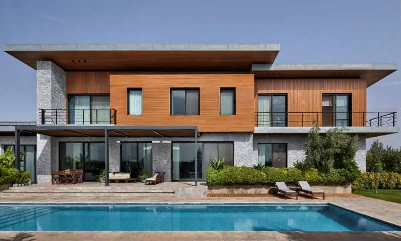 A Design Intertwined With Nature: SGA Residence by REDA