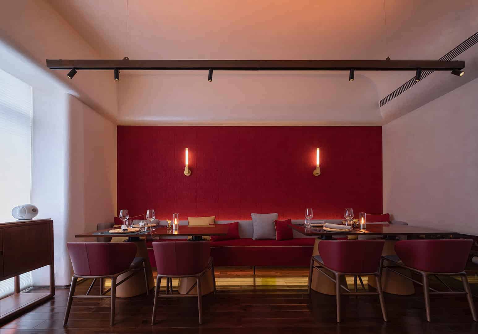 Les Morilles French Restaurant by Tanzo Space Design – A Parisian Dining Experience Along Beijing’s Liangma River
