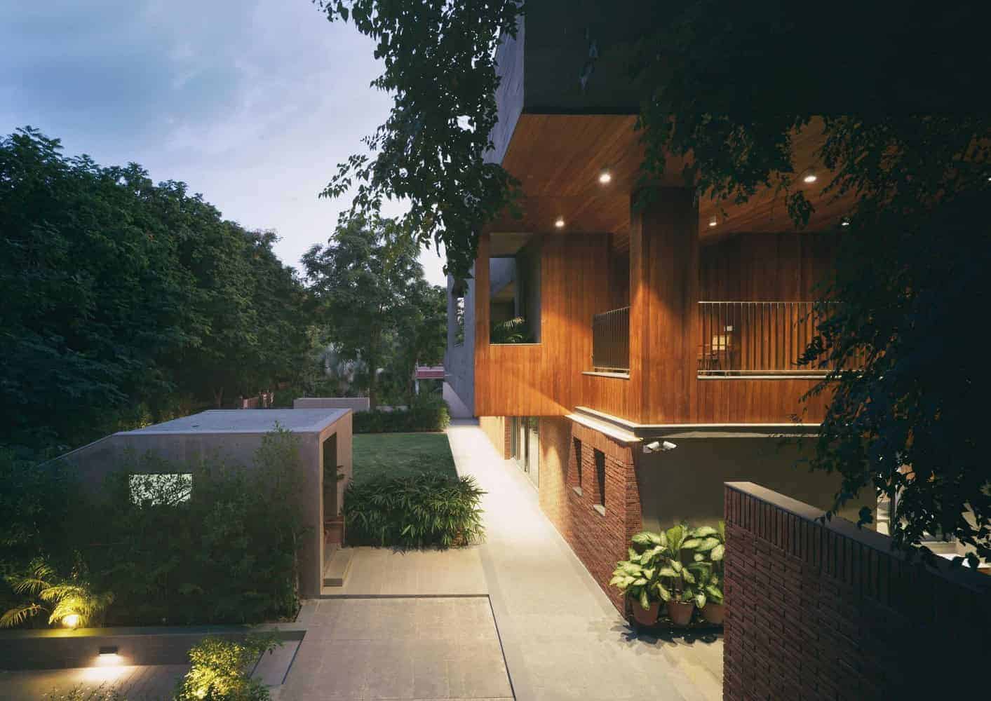 Private Residence No. 3 by FLXBL Design Consultancy in Ahmedabad, India