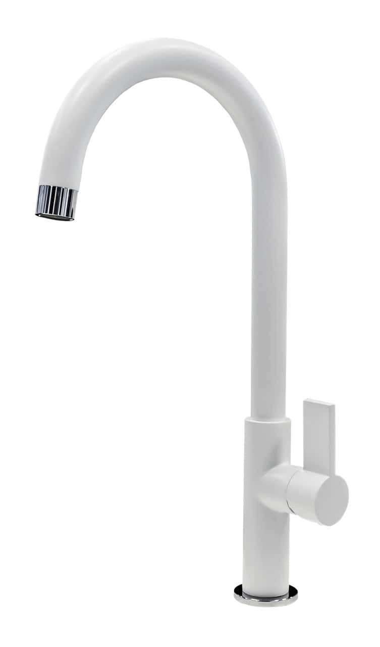 Un rubinetto da cucina bianco minimalista con bocca ad arco alto e maniglia singola, caratterizzato dal design elegante di Plados SLIMFIX - Miscelatore.