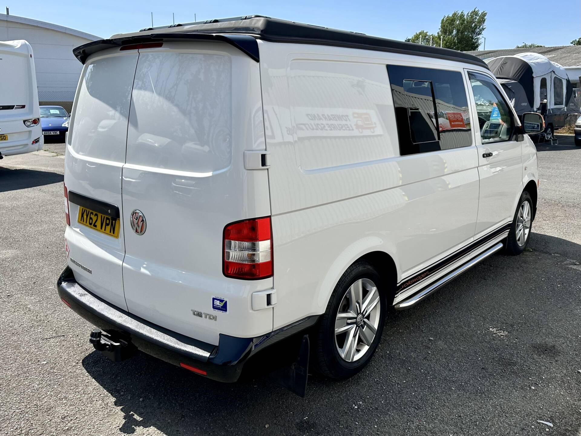 Volkswagen T28 102 TDi SWB Cannon Camper 4 Berth Camper (2012 ...