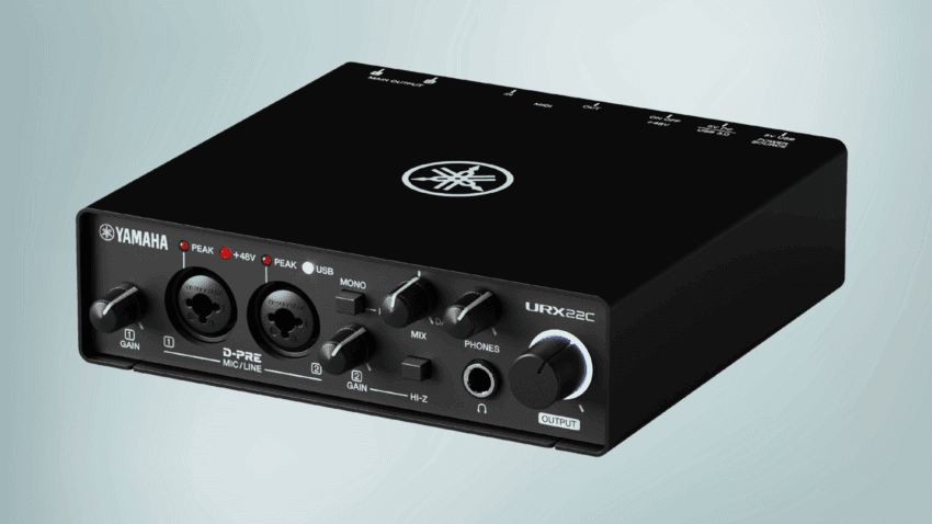 Yamaha URX22C