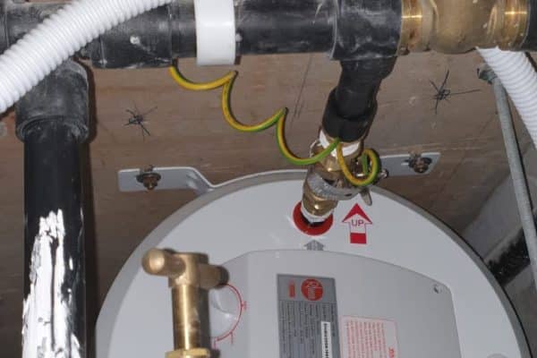 Rheem EHG-40 water heater replacement at Sky Green