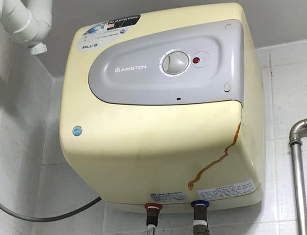 ariston installer removal of existing storage heater