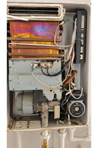 City Gas Heater with Gas Leak at Tree House - Safe Heater Dismantle