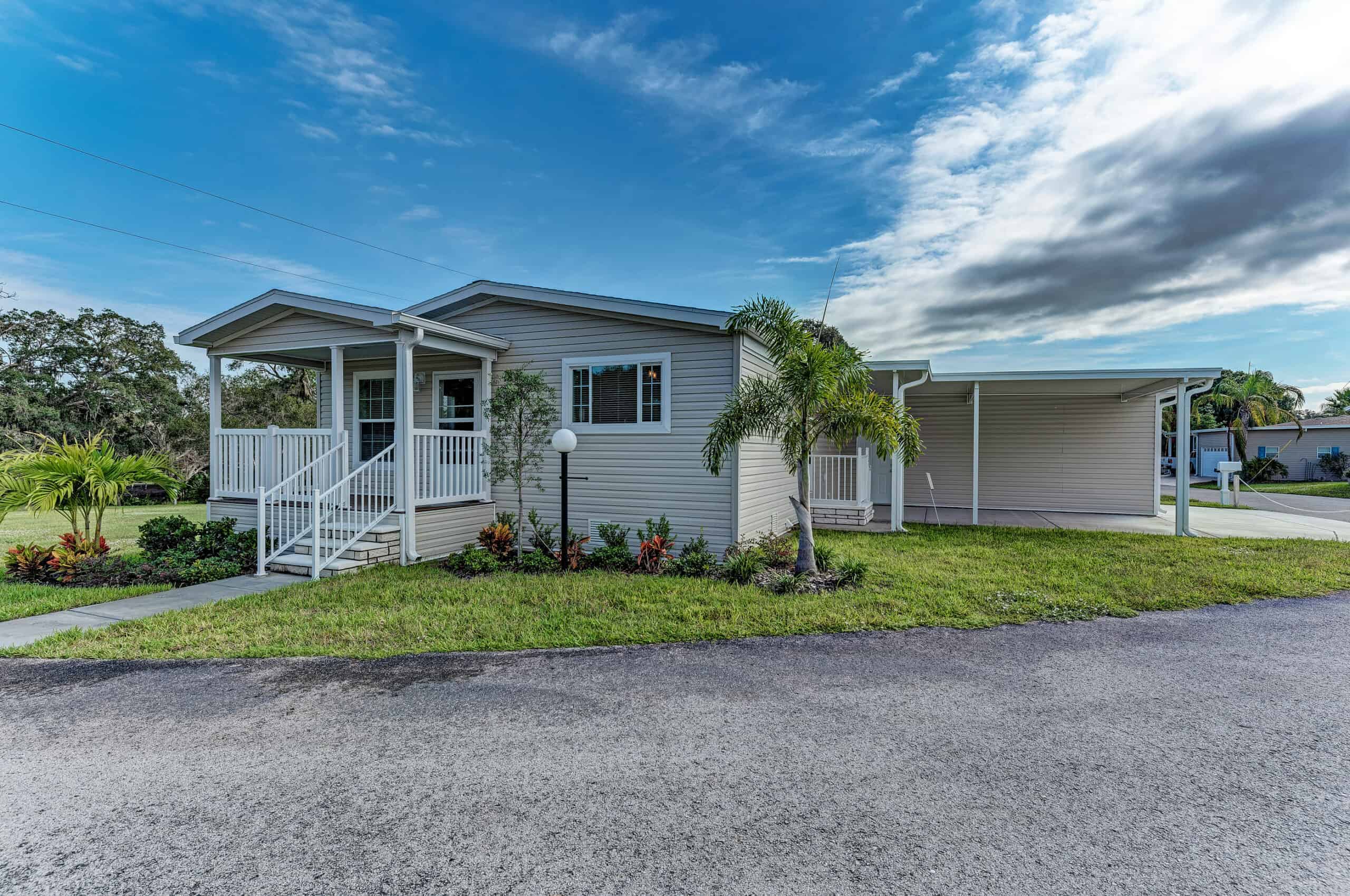 3402 Laurel Oak Way Sarasota Florida 34237 Manufactured Home - Post For  Sale., image size:2560x1699