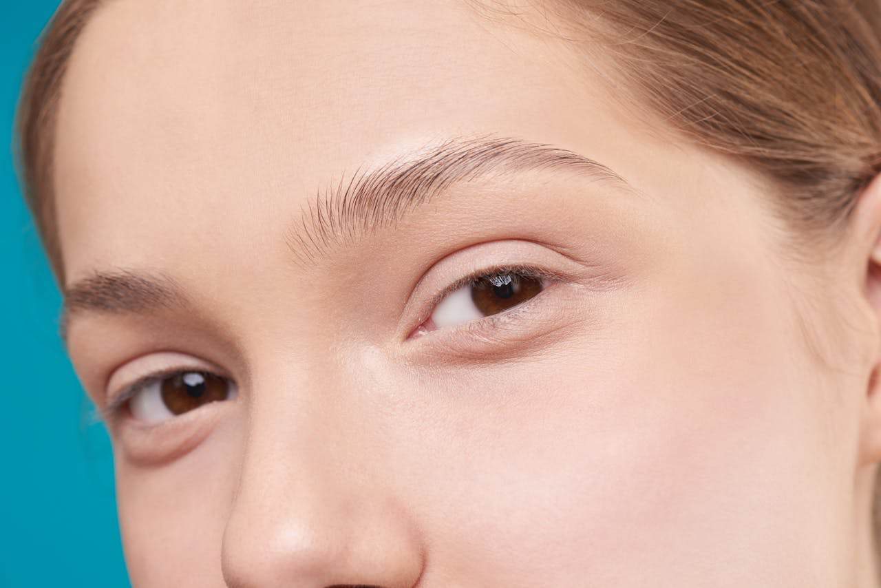 Why Are My Eyebrows Thinning?