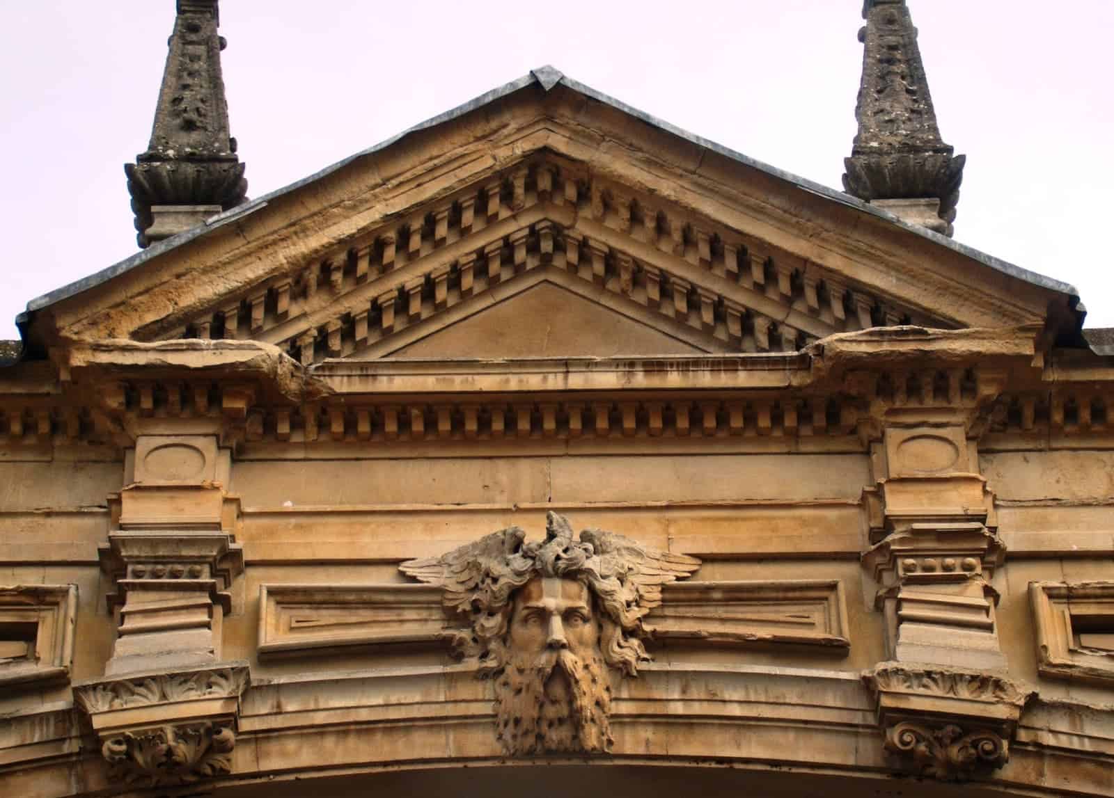 Bath stonework