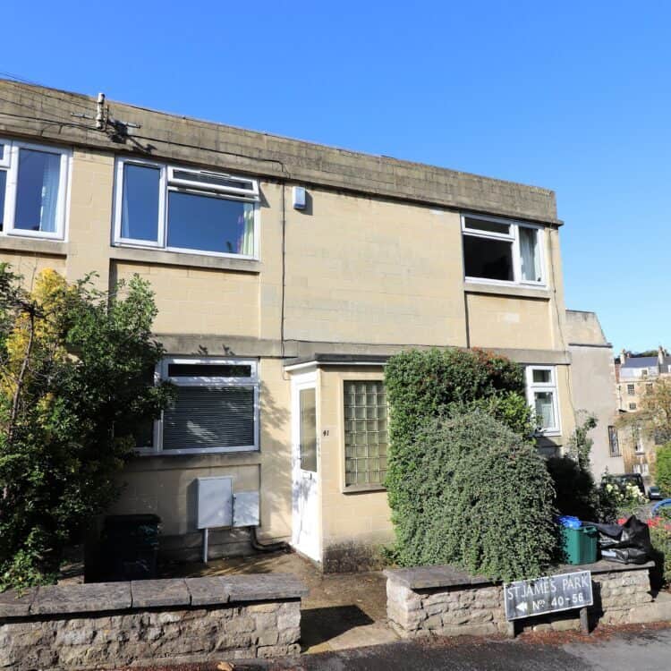 St James Park, Lansdown, Bath, BA1 2SX