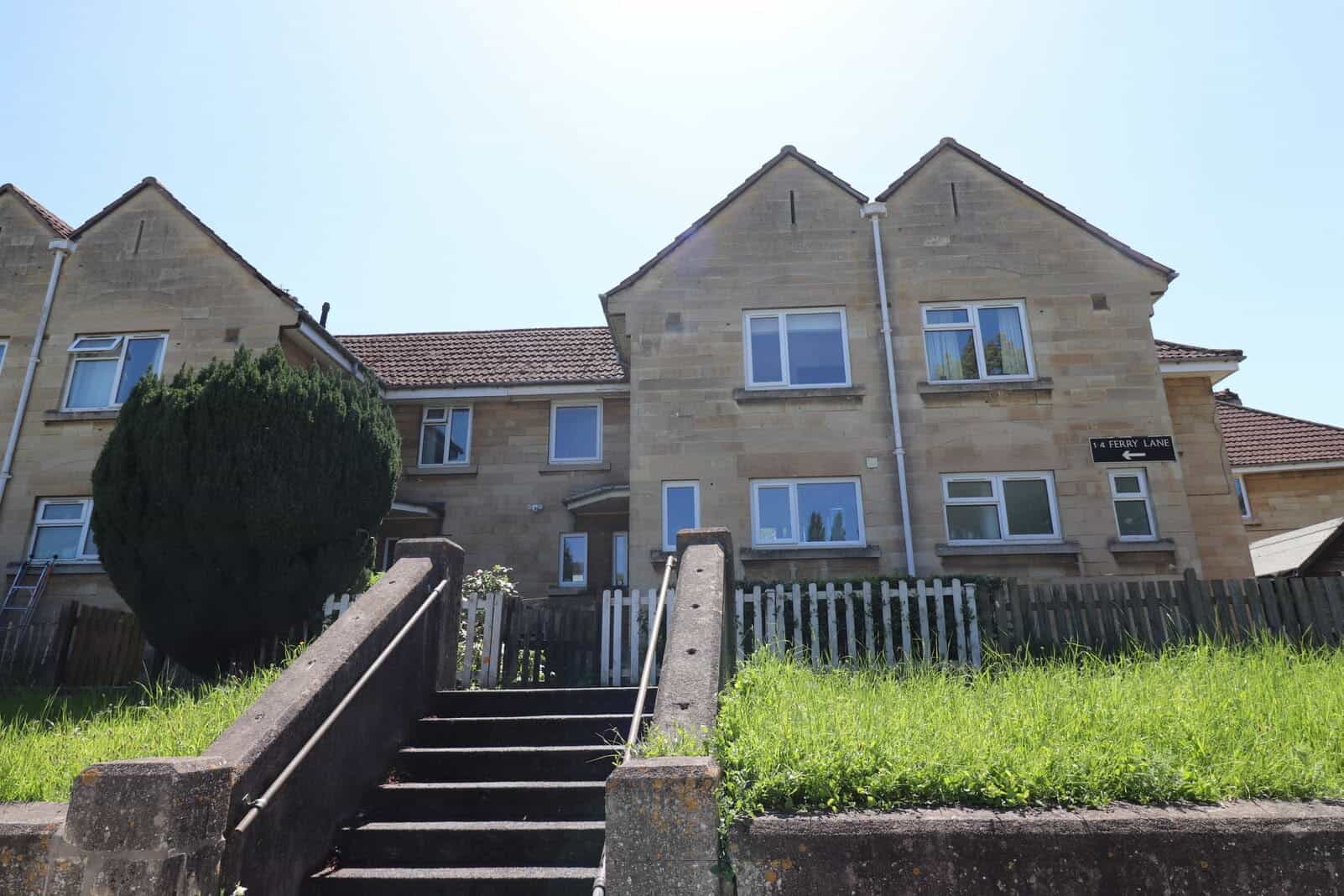 2 Ferry Lane, Bath, BA2 4HS – Madison Oakley