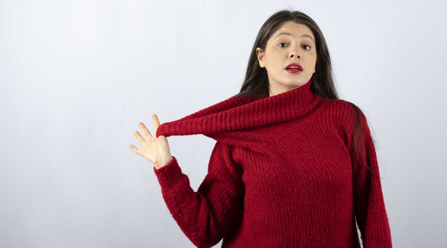 Pourquoi mes pulls cachent-ils toujours mes bijoux (et comment y remédier)