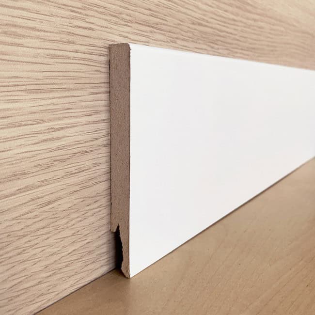 CAMPIONE - Battiscopa MDF Bianco Liscio - 14 x 120 mm - Asta da 2,4 m - Verniciabile-0 CAMPIONE - Battiscopa MDF Bianco Liscio - 14 x 120 mm - Asta da 2,4 m - Verniciabile-0