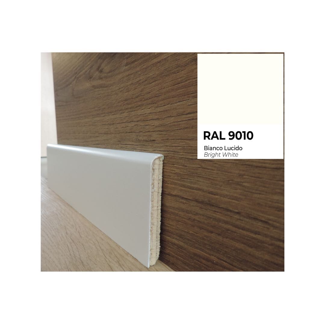 Battiscopa legno 10x70 RAL9010 Onlywood Battiscopa Legno BIANCO Laccato RAL 9010 - 70 x 10 mm - Asta da 2,4 Metri - immagine 1