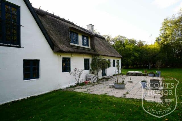 stråtægt idyl gård photoshoot sommerhus indretning scoutshonor location denmark (16 of 95)
