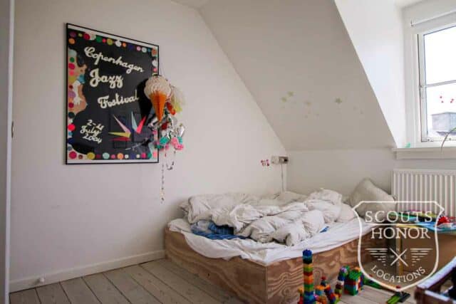 byhus gårdhave beach house børneværelse location denmark scoutshonor00021