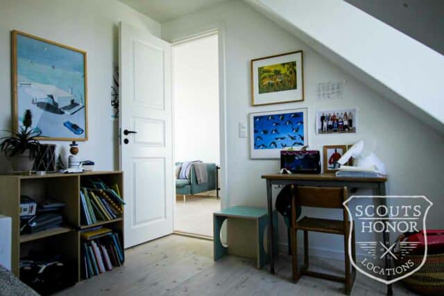 byhus gårdhave beach house børneværelse location denmark scoutshonor00029
