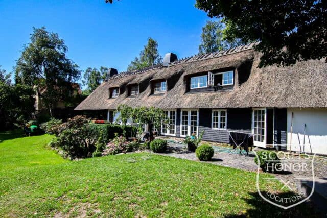 villa countryside stråtæk location denmark scoutshonor00067