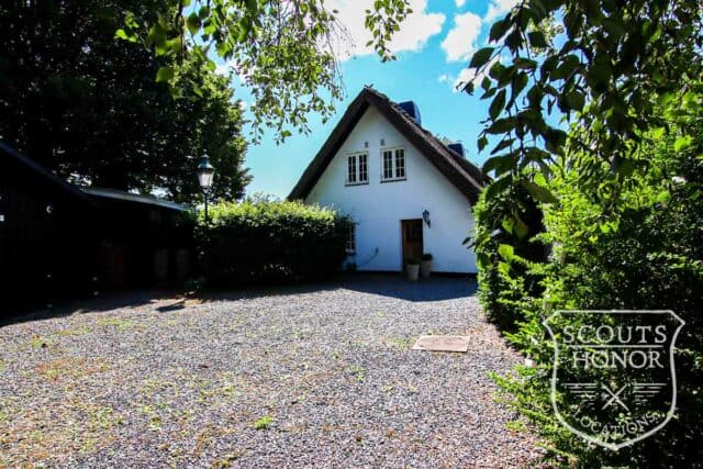 villa countryside stråtæk location denmark scoutshonor00110