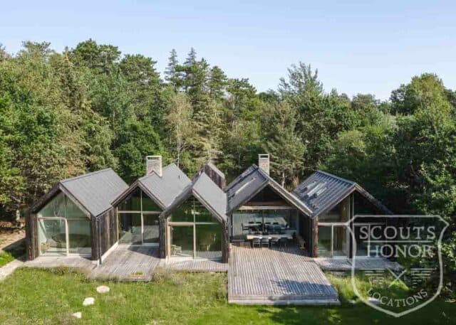 sjælland moderne arkitektur eksklusivt sommerhus brændt træ photoshoot scoutshonor location denmark (1 of 107)