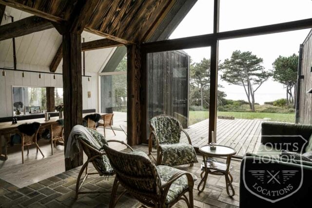 sjælland moderne arkitektur eksklusivt sommerhus brændt træ photoshoot scoutshonor location denmark (39 of 107)