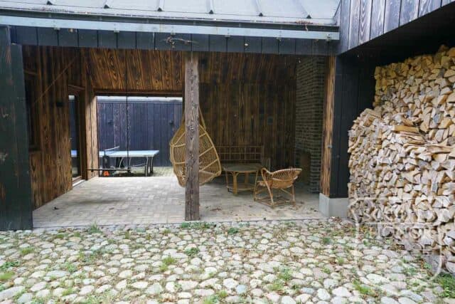 sjælland moderne arkitektur eksklusivt sommerhus brændt træ photoshoot scoutshonor location denmark (63 of 107)