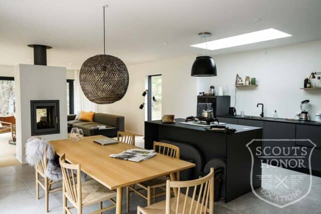 skov moderne store vinduer sommerhus naturgrund location denmark scoutshonor (11 of 45)
