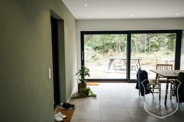 skov moderne store vinduer sommerhus naturgrund location denmark scoutshonor (3 of 45)