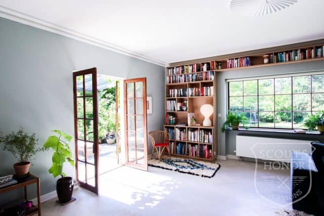 villa indbygget reol lysindfald location denmark scoutshonor 03