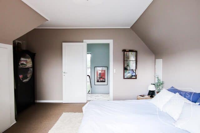 villa indbygget reol lysindfald location denmark scoutshonor 13