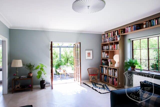 villa indbygget reol lysindfald location denmark scoutshonor 28