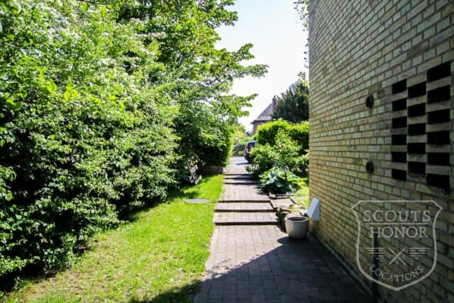 villa indbygget reol lysindfald location denmark scoutshonor 43