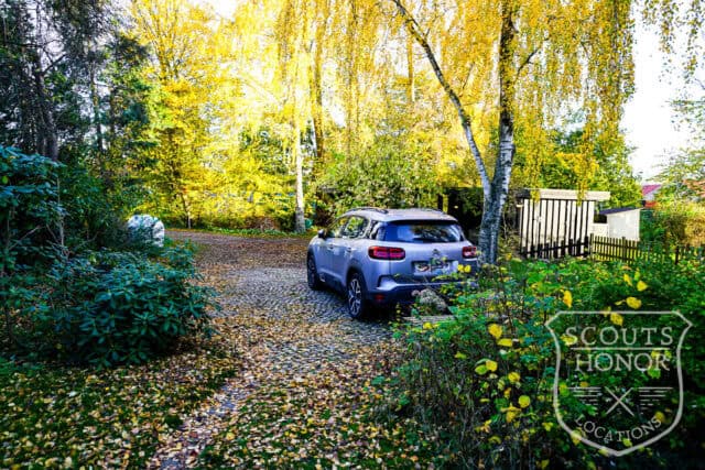 murermestervilla udsigt til mark naturgrund location denmark scoutshonor 04