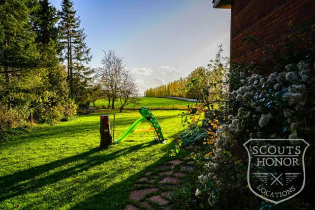 murermestervilla udsigt til mark naturgrund location denmark scoutshonor 09